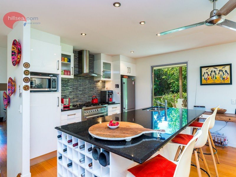 6 Darel Drive, Ashmore QLD 4214