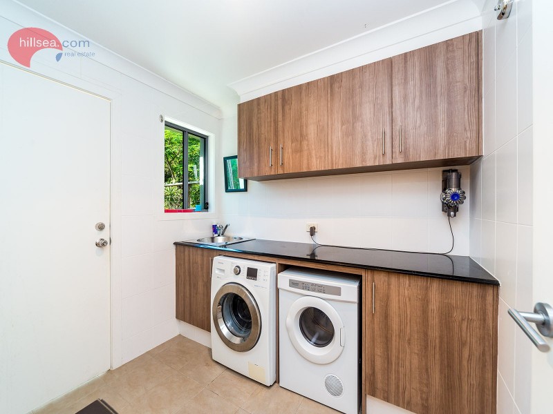 6 Darel Drive, Ashmore QLD 4214