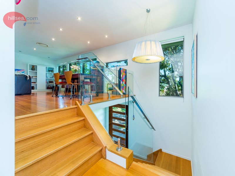 6 Darel Drive, Ashmore QLD 4214