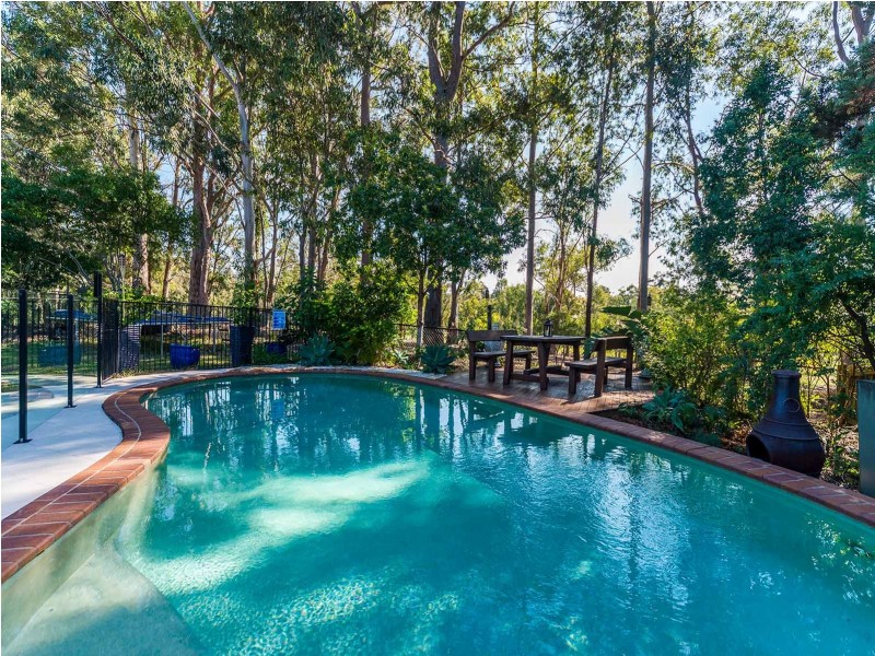 16 Greg Norman Crescent, Parkwood QLD 4214