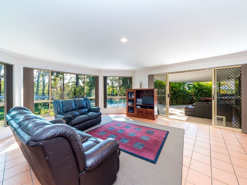 16 Greg Norman Crescent, Parkwood QLD 4214