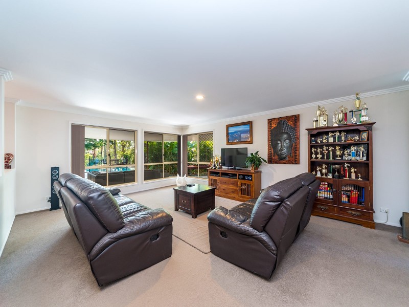 16 Greg Norman Crescent, Parkwood QLD 4214