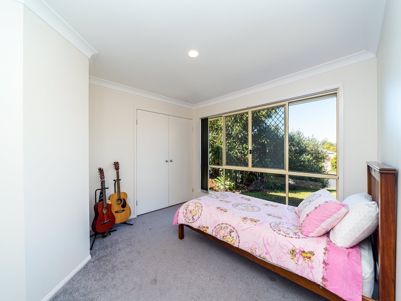 16 Greg Norman Crescent, Parkwood QLD 4214