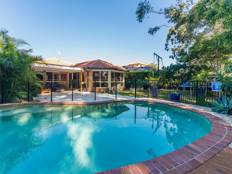 16 Greg Norman Crescent, Parkwood QLD 4214