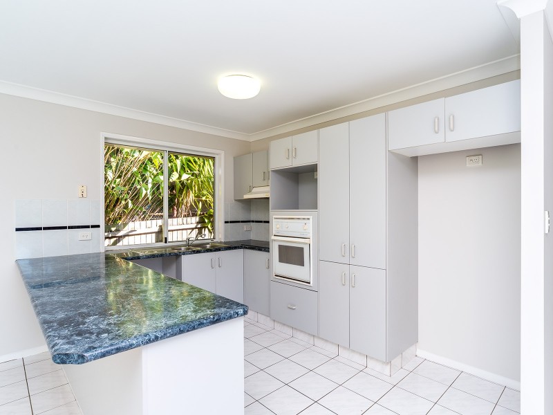 28 Ballybunion Drive, Parkwood QLD 4214