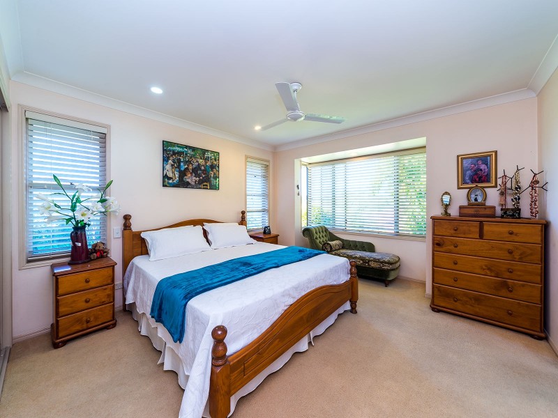 14 Cherry Hill Crescent, Parkwood QLD 4214