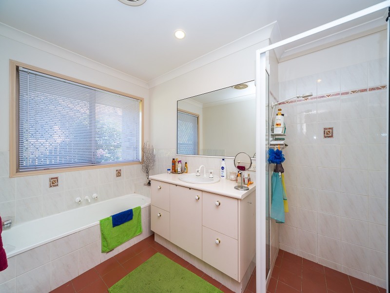 14 Cherry Hill Crescent, Parkwood QLD 4214