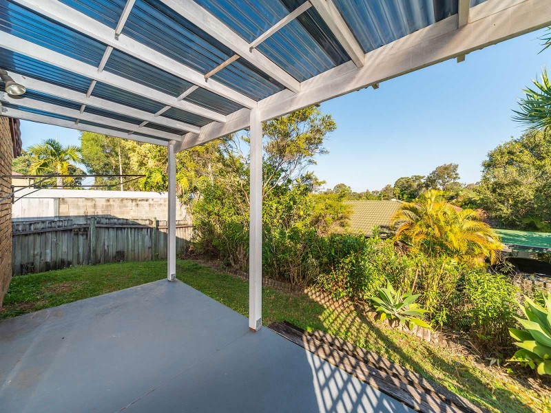 2/2 Morinda Way, Labrador QLD 4215