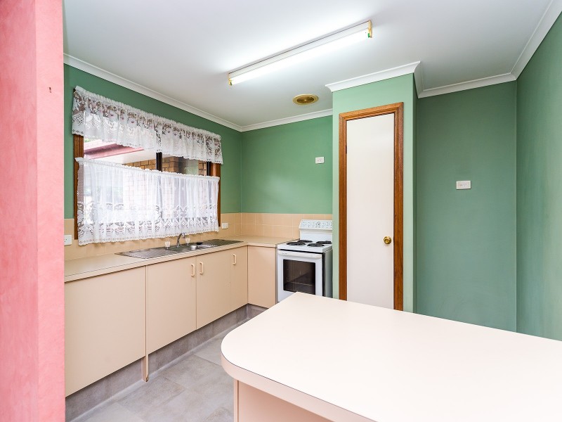 2/2 Morinda Way, Labrador QLD 4215