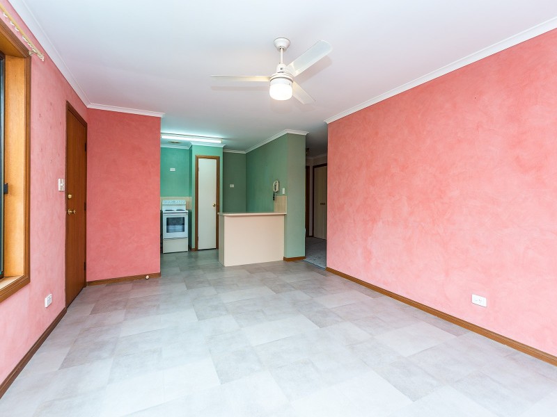 2/2 Morinda Way, Labrador QLD 4215