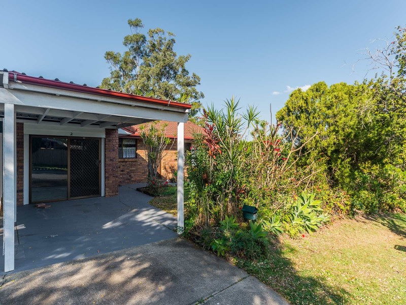 2/2 Morinda Way, Labrador QLD 4215
