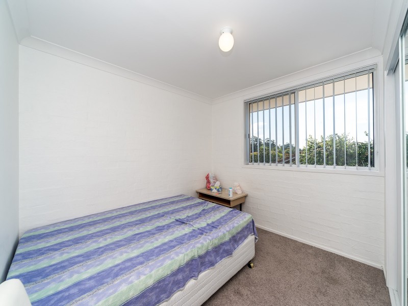 2/13-17 Brown Street, Labrador QLD 4215
