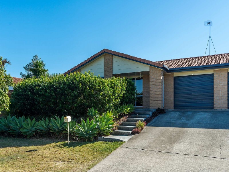 1/4 Calvary Court, Labrador QLD 4215