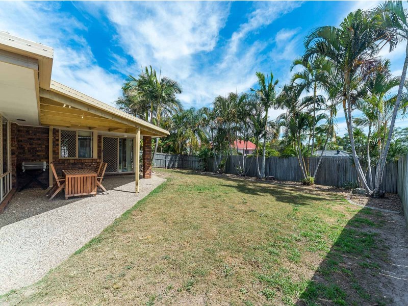 22 Oak Hill Crescent, Parkwood QLD 4214