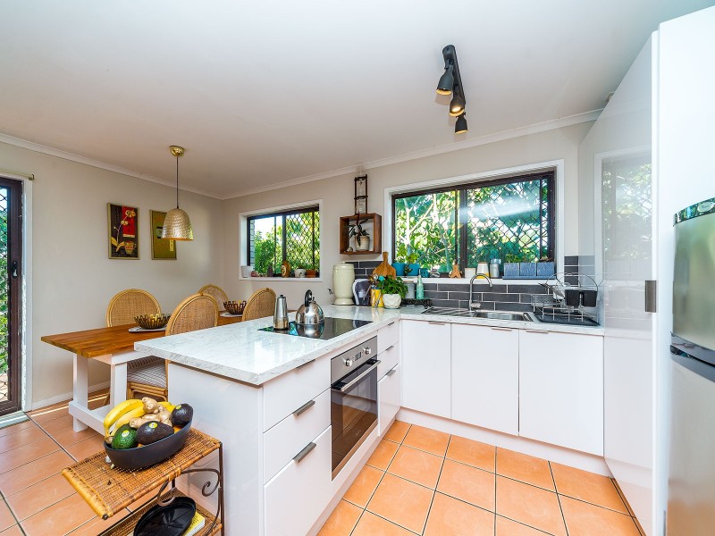 12/29 Ahern Street, Labrador QLD 4215