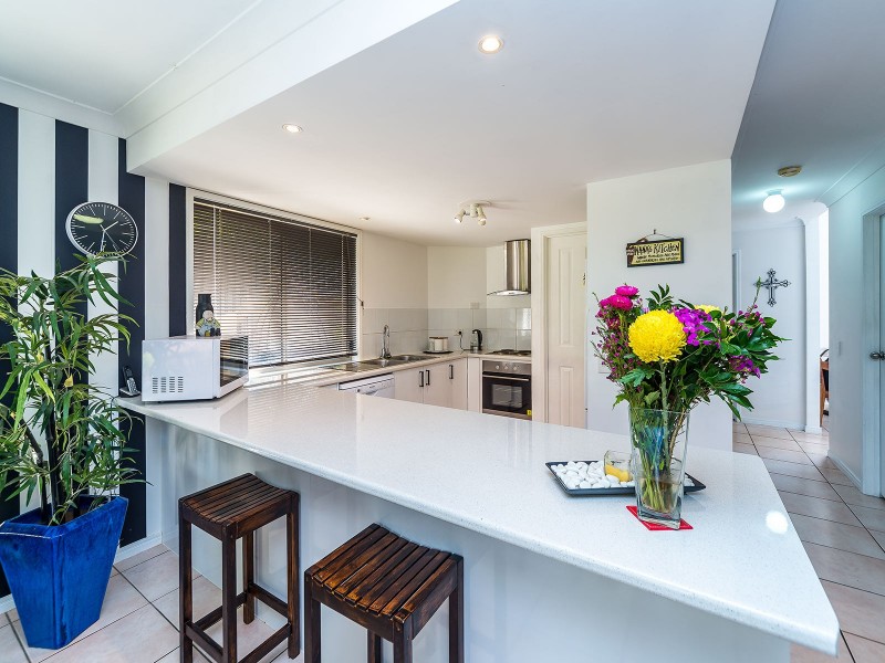 242 Napper Road, Parkwood QLD 4214