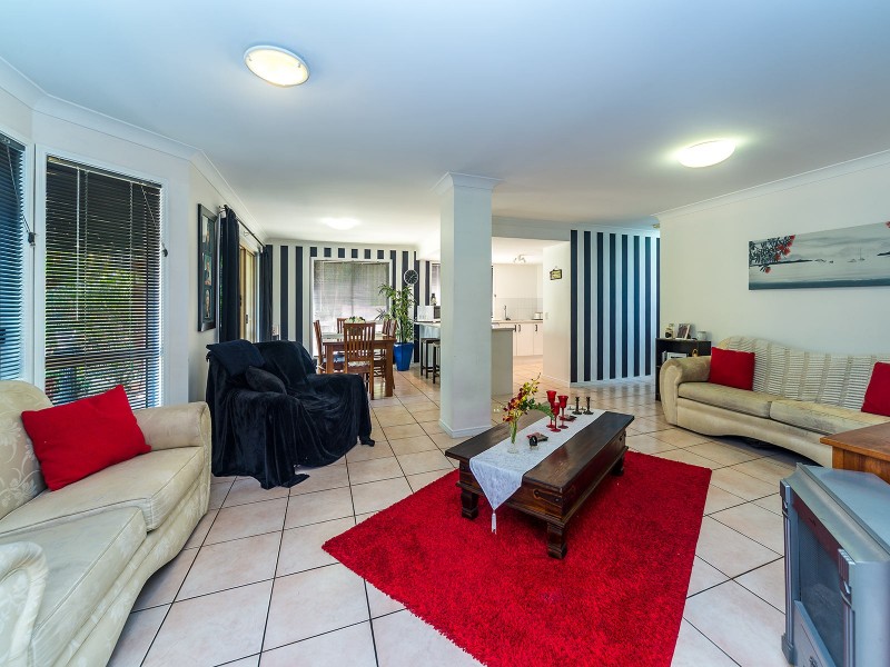 242 Napper Road, Parkwood QLD 4214