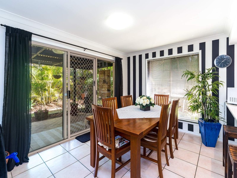 242 Napper Road, Parkwood QLD 4214