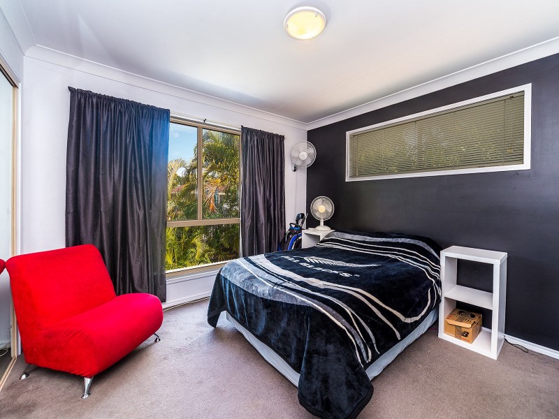 242 Napper Road, Parkwood QLD 4214