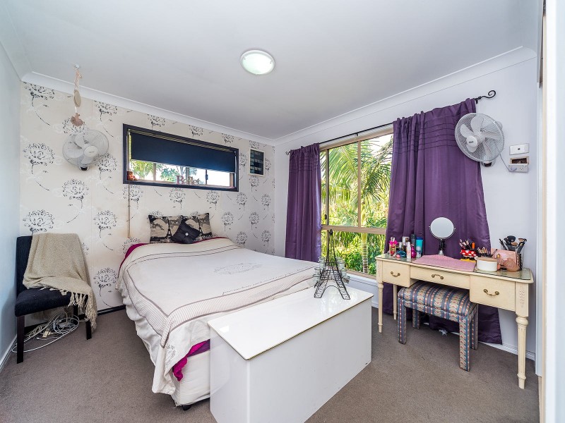 242 Napper Road, Parkwood QLD 4214