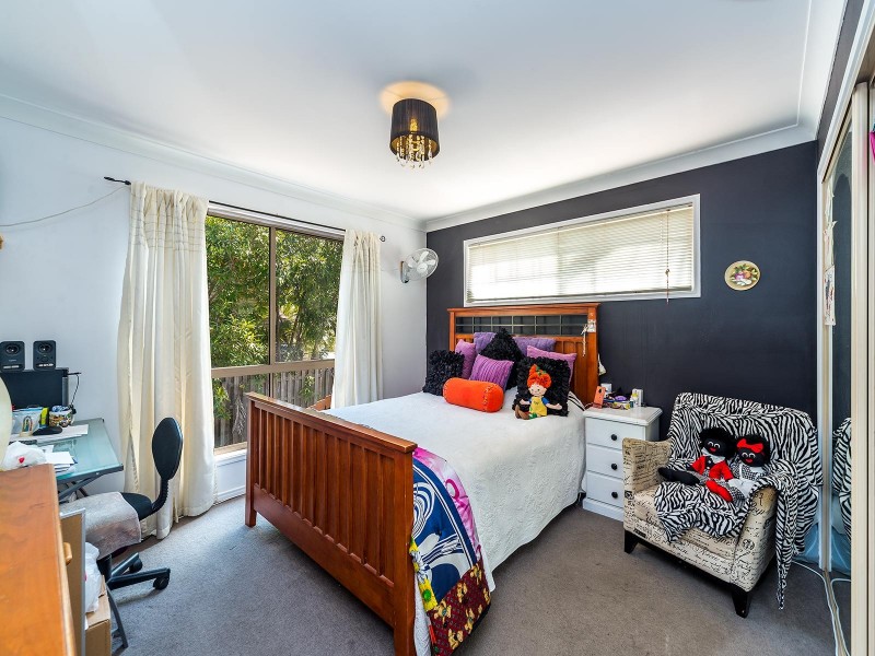 242 Napper Road, Parkwood QLD 4214