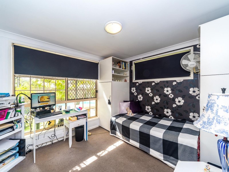 242 Napper Road, Parkwood QLD 4214