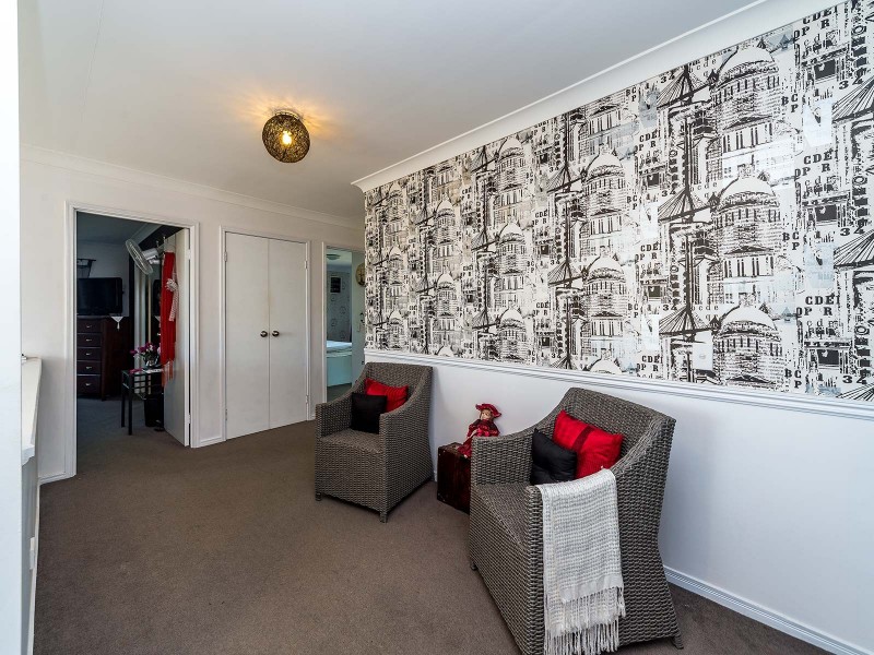 242 Napper Road, Parkwood QLD 4214