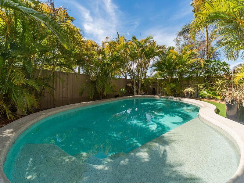 242 Napper Road, Parkwood QLD 4214
