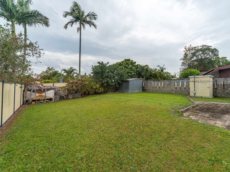 316 Government Road, Labrador QLD 4215