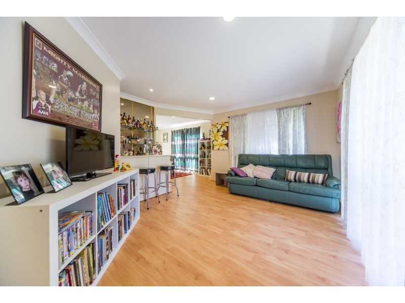 14 Yarraglen Place, Parkwood QLD 4214