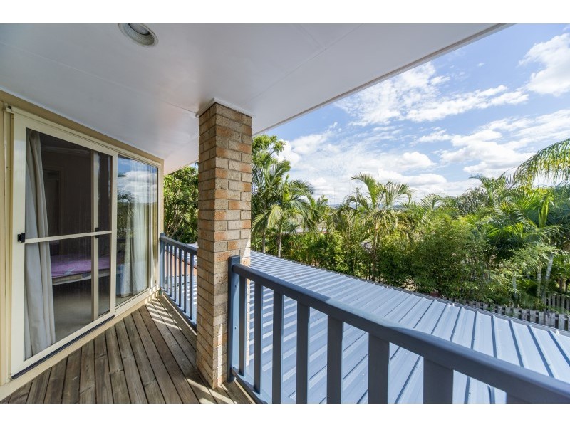 14 Yarraglen Place, Parkwood QLD 4214