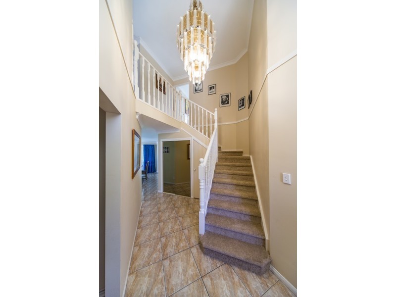 14 Yarraglen Place, Parkwood QLD 4214