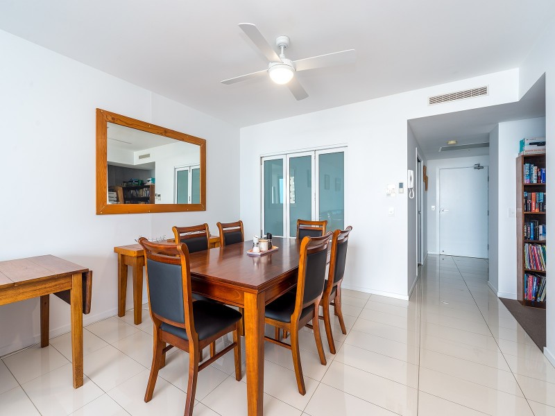 803/20 Labrador Street, Labrador QLD 4215