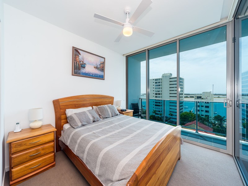 803/20 Labrador Street, Labrador QLD 4215