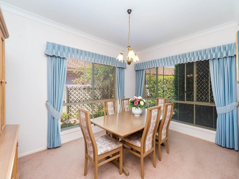 23 Oak Hill Crescent, Parkwood QLD 4214