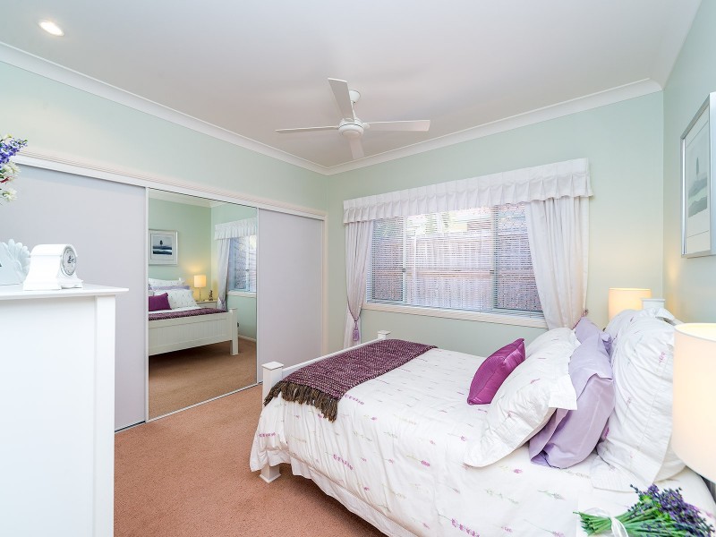 23 Oak Hill Crescent, Parkwood QLD 4214
