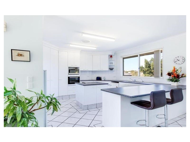 56 Jack Nicklaus Way, Parkwood QLD 4214