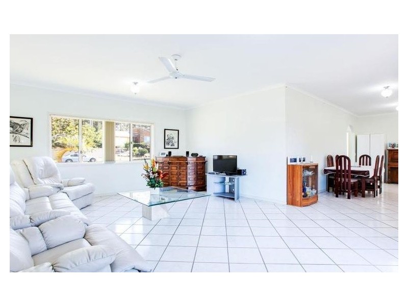 56 Jack Nicklaus Way, Parkwood QLD 4214