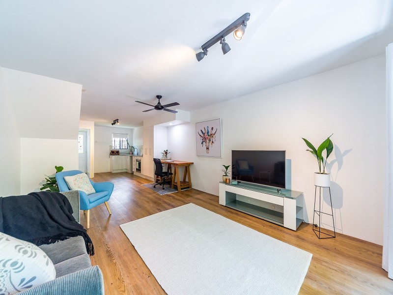 14/9 Jodie Court, Mermaid Waters QLD 4218