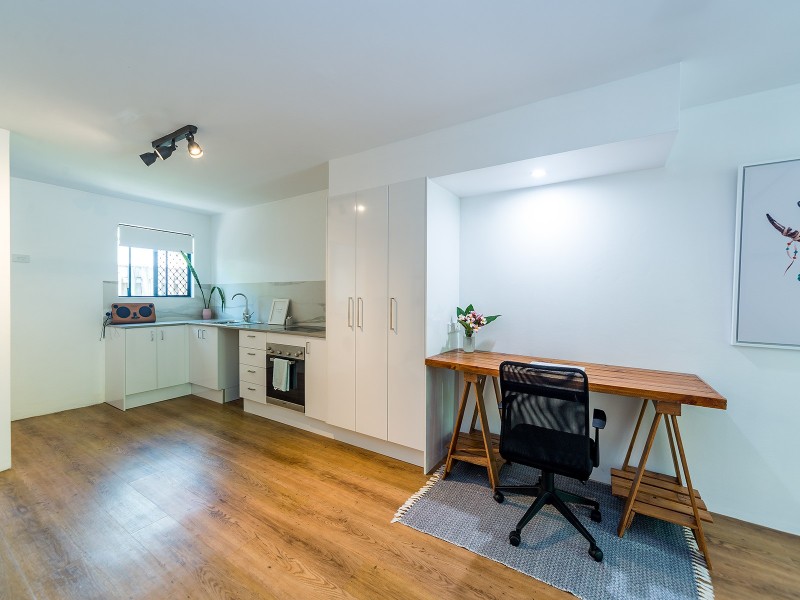 14/9 Jodie Court, Mermaid Waters QLD 4218