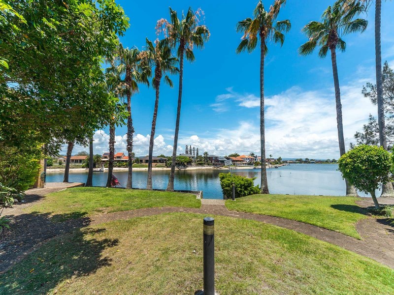 14/9 Jodie Court, Mermaid Waters QLD 4218