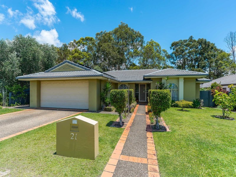 21 Desert Falls Crescent, Parkwood QLD 4214