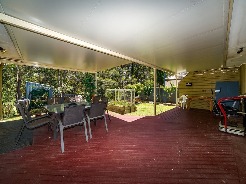 21 Desert Falls Crescent, Parkwood QLD 4214