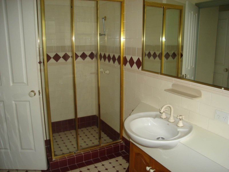 514 Oxley Drive, Runaway Bay QLD 4216