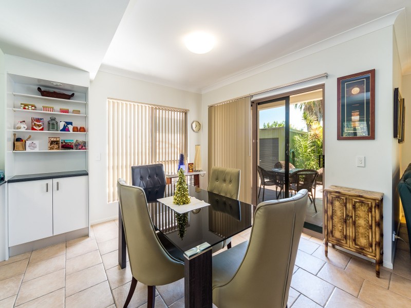 8 Fortuna Place, Parkwood QLD 4214