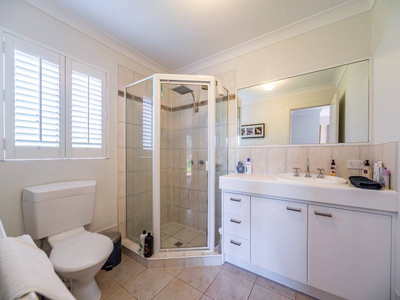 8 Fortuna Place, Parkwood QLD 4214