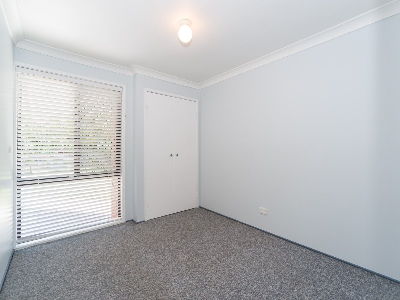 2/9 Ash Court, Arundel QLD 4214