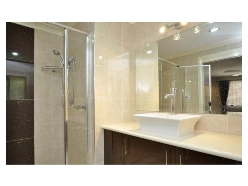 1/348 Oxley Drive, Coombabah QLD 4216