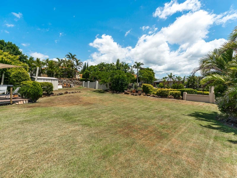 2 Highview Place, Parkwood QLD 4214