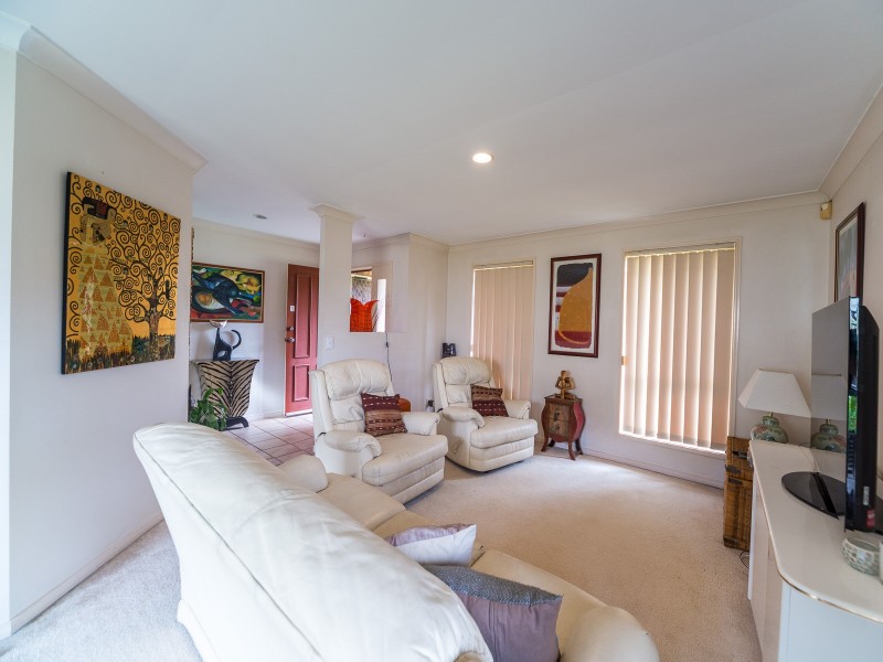 10 Floyd Court, Parkwood QLD 4214